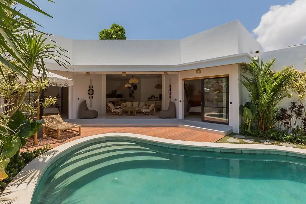 Villa Alamanda Maya Seminyak Center 2 Bedr With Private Pool